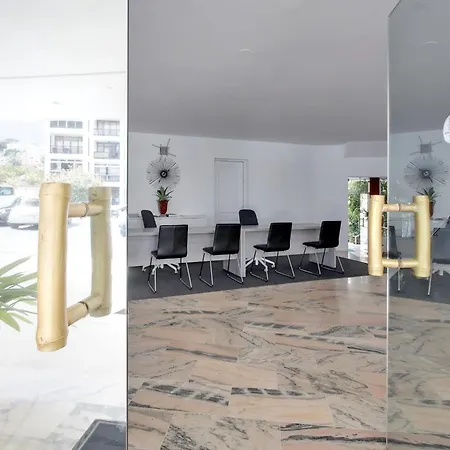 Pretty Little Penthouse, Sea Front, 2 Pool Playa de las Americas (Tenerife)